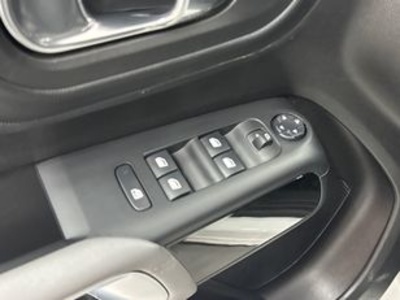 Citroen C5 Aircross PureTech 130 S&S Live 96 kW (131 CV) Citroen C5 Aircross PureTech 130 S&S Live 96 kW (131 CV)