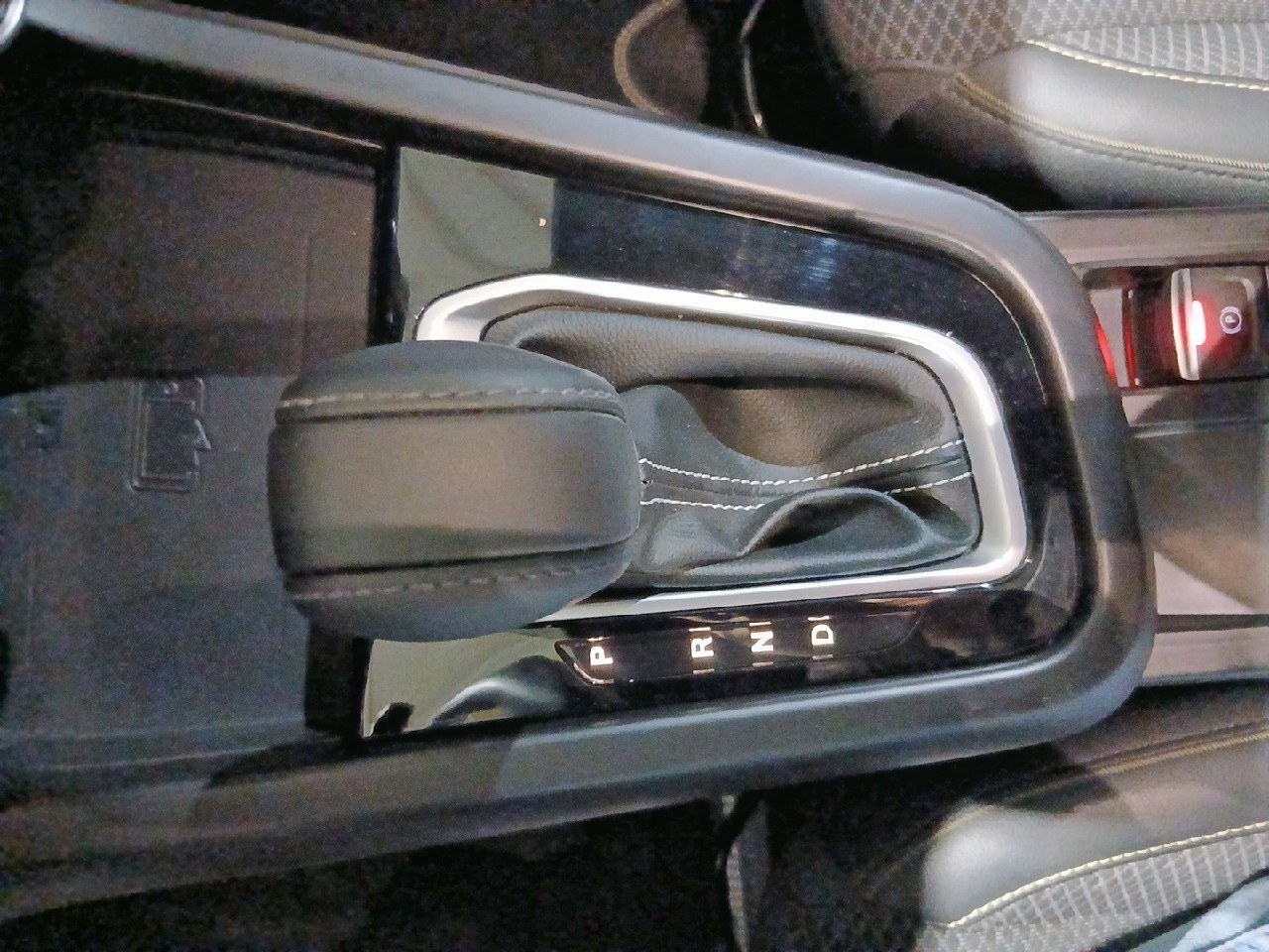 Renault Arkana Techno TCe 140 Mild hybrid EDC 103 kW (140 CV) - 8