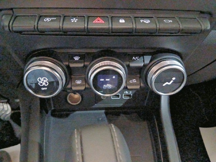 Renault Arkana Techno TCe 140 Mild hybrid EDC 103 kW (140 CV) - 15 Renault Arkana Techno TCe 140 Mild hybrid EDC 103 kW (140 CV) - 15