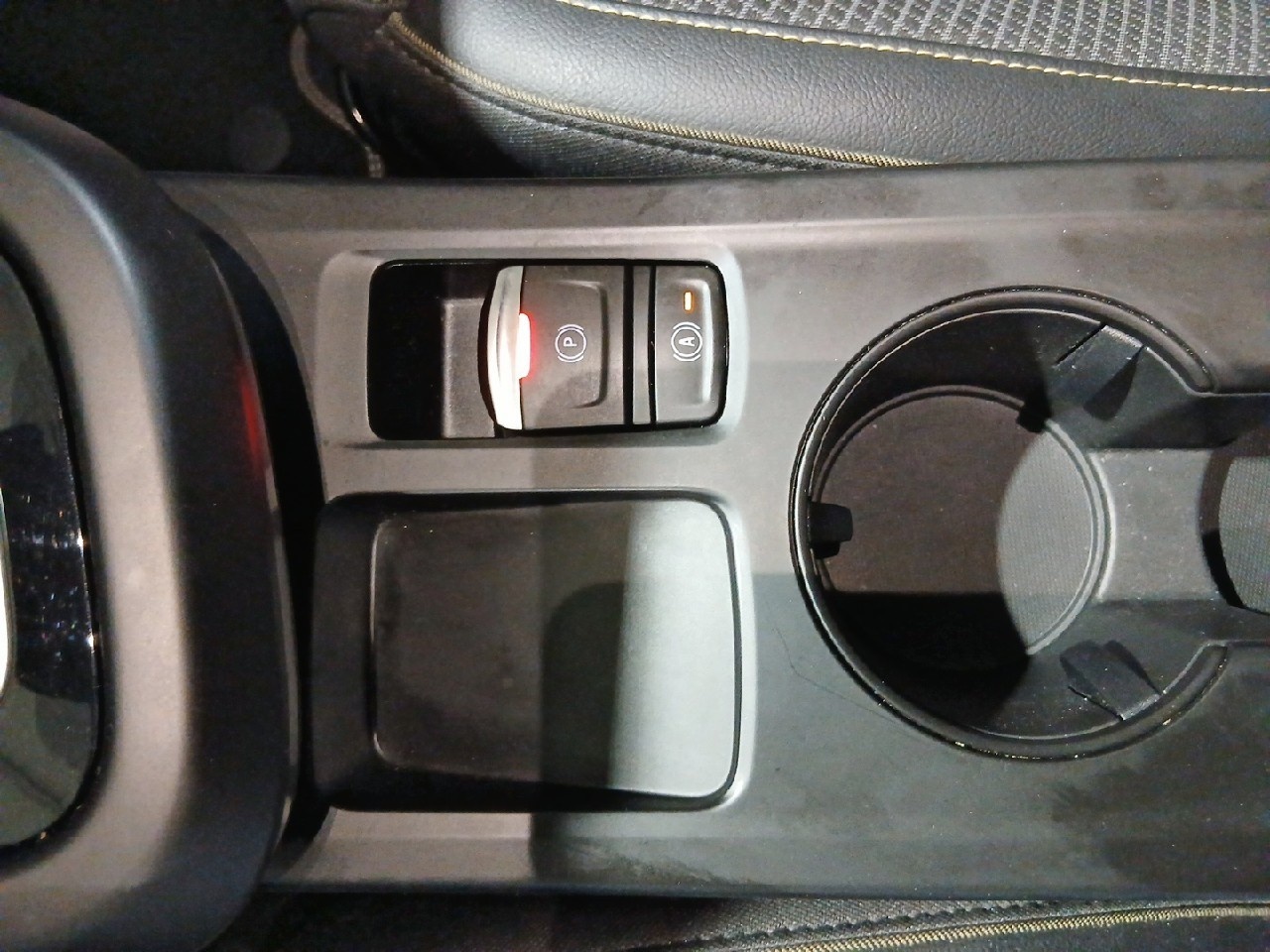 Renault Arkana Techno TCe 140 Mild hybrid EDC 103 kW (140 CV) - 16