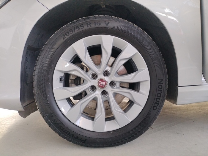 Fiat Tipo 1.3 Multijet II Easy 70 kW (95 CV) - 10 Fiat Tipo 1.3 Multijet II Easy 70 kW (95 CV) - 10