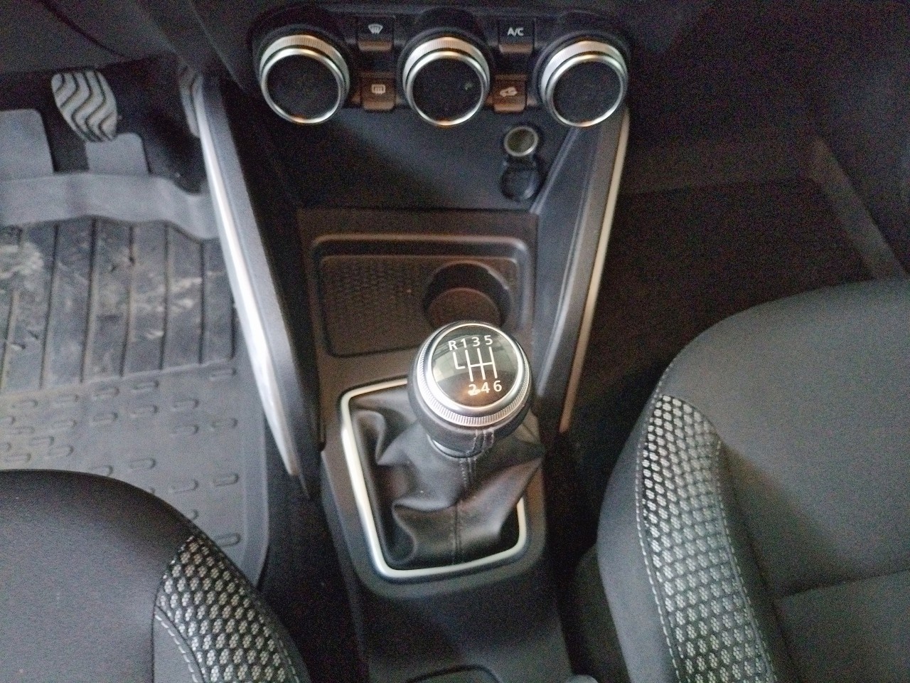 Dacia Duster Prestige TCE 96 kW (130 CV) 4X2 GPF - 7