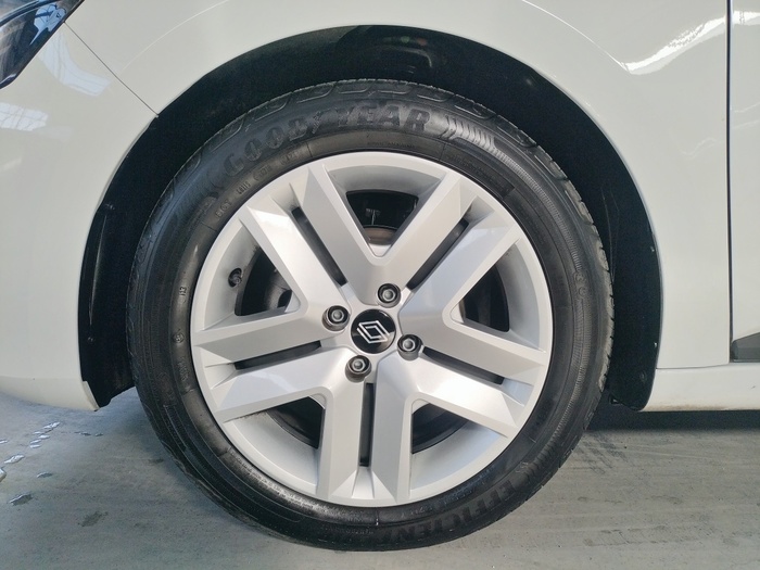 Renault Clio Eco-G 100 GLP Evolution 74 kW (100 CV) - 10 Renault Clio Eco-G 100 GLP Evolution 74 kW (100 CV) - 10