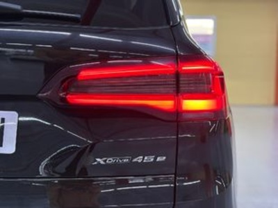 BMW X5 xDrive45e 290 kW (394 CV) BMW X5 xDrive45e 290 kW (394 CV)