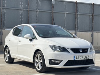 SEAT Ibiza 1.0 EcoTSI S&S FR 81 kW (110 CV) SEAT Ibiza 1.0 EcoTSI S&S FR 81 kW (110 CV)