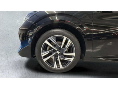 Peugeot 208 PureTech 100 Active Pack 75 kW (100 CV) Peugeot 208 PureTech 100 Active Pack 75 kW (100 CV)