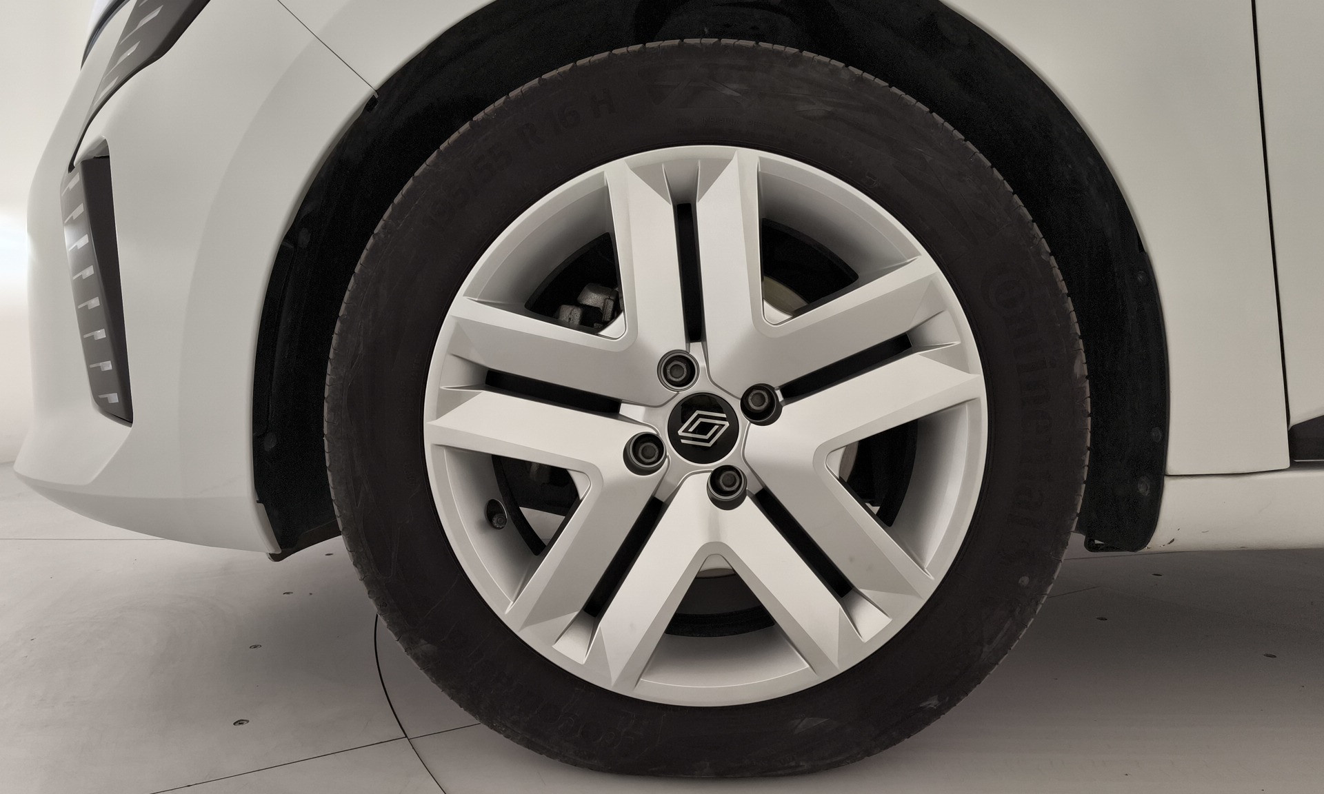 Renault Clio Evolution dCi 74 kW (100 CV) - 9