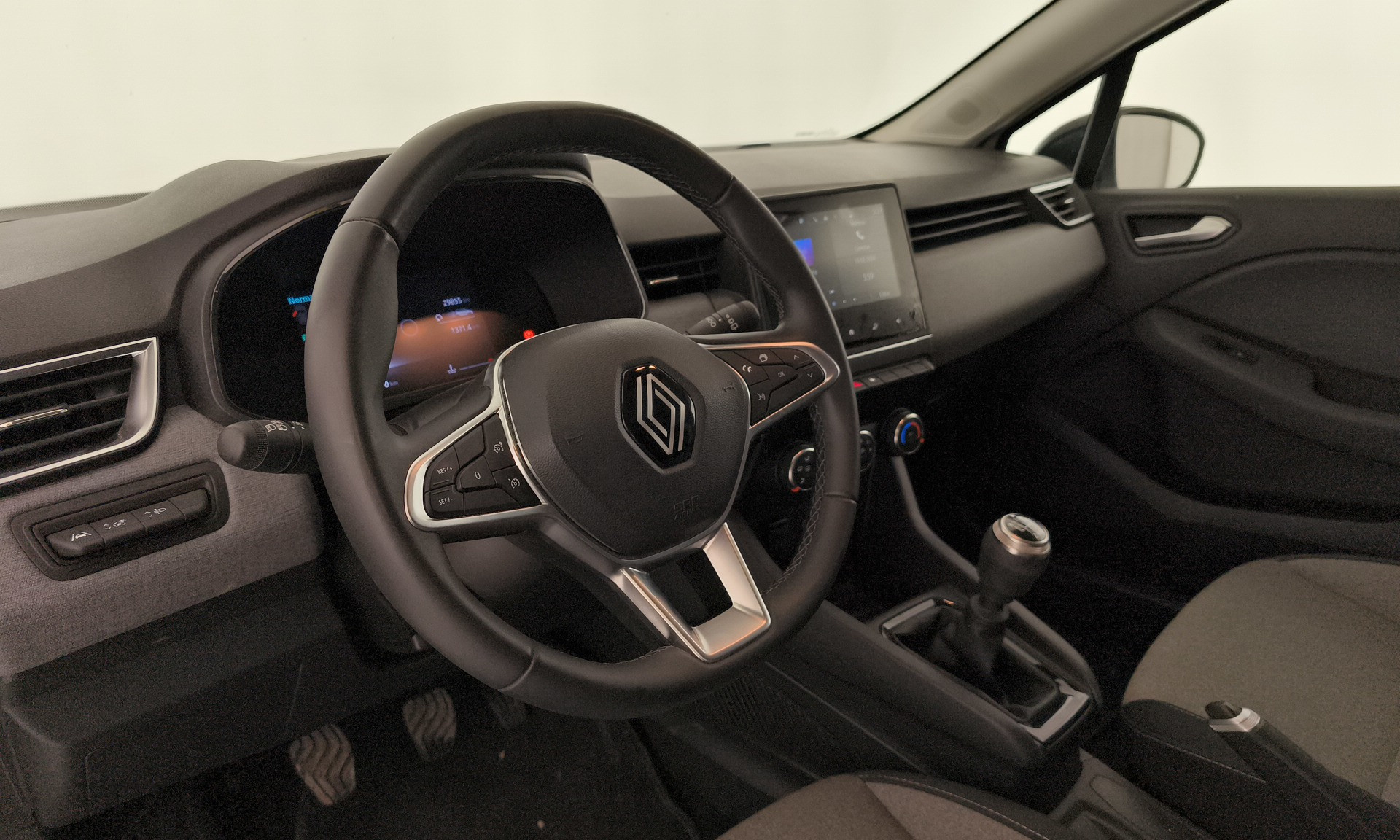 Renault Clio Evolution dCi 74 kW (100 CV) - 11