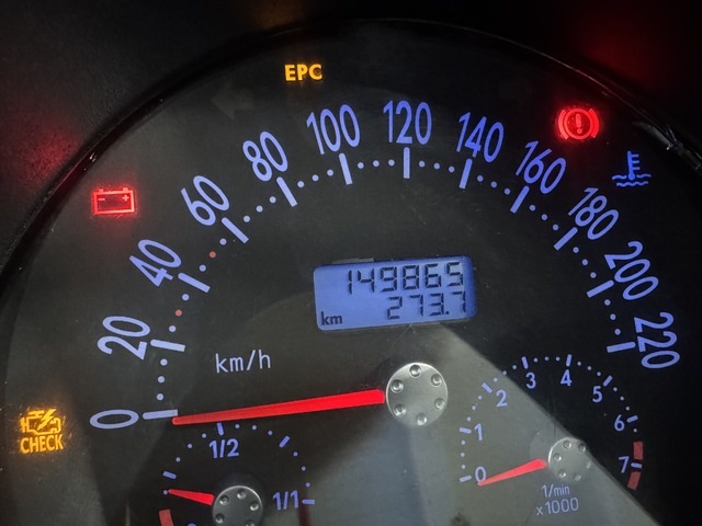 VolkswagenBeetle Cabrio 1.6 75 kW (102 CV) Vehículo usado en Barcelona - 11