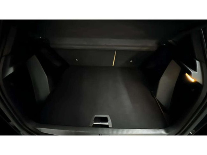 Peugeot2008 PureTech 100 S&S Allure 75 kW (100 CV) Vehículo usado en Barcelona - 17 Peugeot2008 PureTech 100 S&S Allure 75 kW (100 CV) Vehículo usado en Barcelona - 17