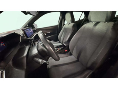 Peugeot 2008 PureTech 100 S&S Allure 75 kW (100 CV) Peugeot 2008 PureTech 100 S&S Allure 75 kW (100 CV)