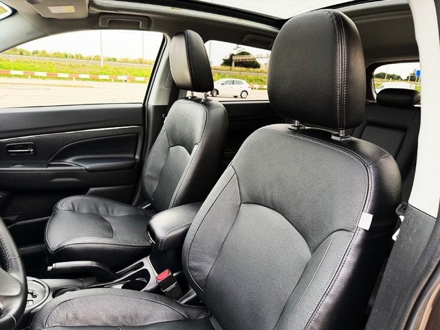 MitsubishiASX 220 DI-D Kaiteki 4WD Auto 110 kW (150 CV) Vehículo usado en Barcelona - 4