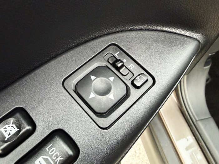 MitsubishiASX 220 DI-D Kaiteki 4WD Auto 110 kW (150 CV) Vehículo usado en Barcelona - 14 MitsubishiASX 220 DI-D Kaiteki 4WD Auto 110 kW (150 CV) Vehículo usado en Barcelona - 14