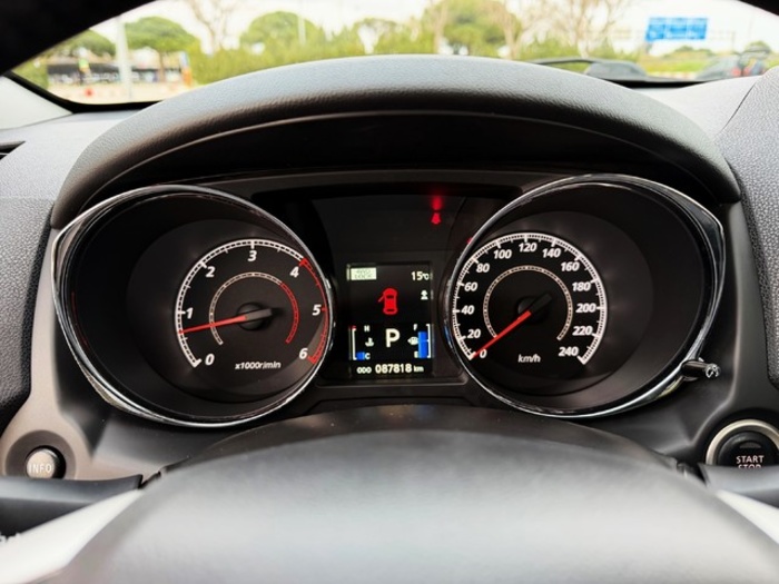 MitsubishiASX 220 DI-D Kaiteki 4WD Auto 110 kW (150 CV) Vehículo usado en Barcelona - 18 MitsubishiASX 220 DI-D Kaiteki 4WD Auto 110 kW (150 CV) Vehículo usado en Barcelona - 18