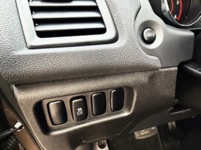 Mitsubishi ASX 220 DI-D Kaiteki 4WD Auto 110 kW (150 CV) Mitsubishi ASX 220 DI-D Kaiteki 4WD Auto 110 kW (150 CV)