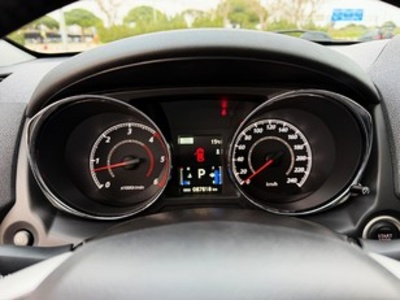 Mitsubishi ASX 220 DI-D Kaiteki 4WD Auto 110 kW (150 CV) Mitsubishi ASX 220 DI-D Kaiteki 4WD Auto 110 kW (150 CV)