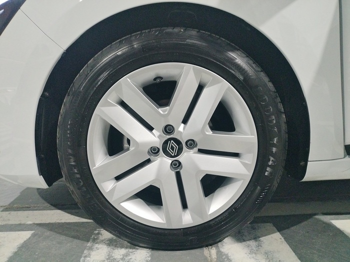 Renault Clio Eco-G 100 GLP Evolution 74 kW (100 CV) - 10 Renault Clio Eco-G 100 GLP Evolution 74 kW (100 CV) - 10