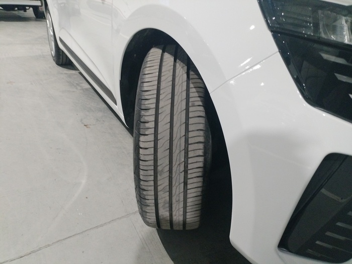 Renault Clio Eco-G 100 GLP Evolution 74 kW (100 CV) - 11 Renault Clio Eco-G 100 GLP Evolution 74 kW (100 CV) - 11