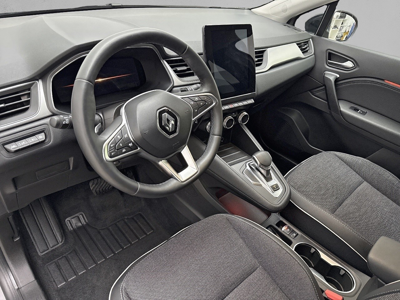 Renault Captur Techno TCe 103 kW (140 CV) GPF EDC - 4