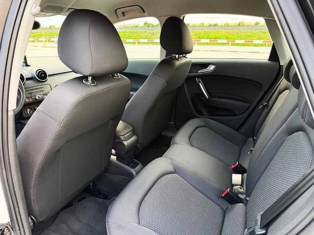 AudiA1 Sportback Ambition 1.6 TDI 66 kW (90 CV) Vehículo usado en Barcelona - 8