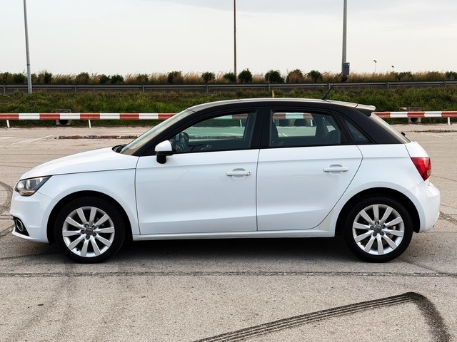 AudiA1 Sportback Ambition 1.6 TDI 66 kW (90 CV) Vehículo usado en Barcelona - 9