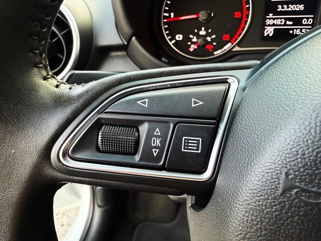 AudiA1 Sportback Ambition 1.6 TDI 66 kW (90 CV) Vehículo usado en Barcelona - 12