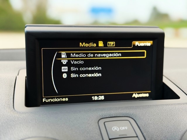 AudiA1 Sportback Ambition 1.6 TDI 66 kW (90 CV) Vehículo usado en Barcelona - 19