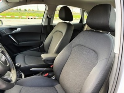 Audi A1 Sportback Ambition 1.6 TDI 66 kW (90 CV) Audi A1 Sportback Ambition 1.6 TDI 66 kW (90 CV)