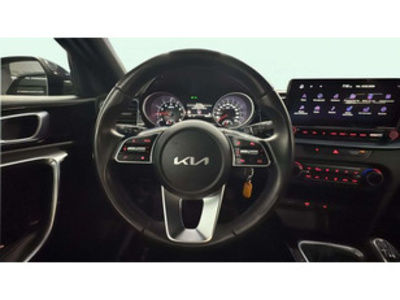 Kia Ceed 1.0 T-GDi Concept 74 kW (100 CV) Kia Ceed 1.0 T-GDi Concept 74 kW (100 CV)