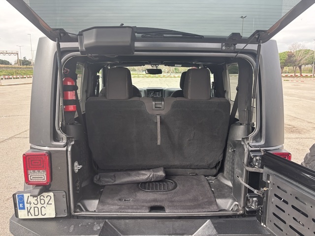 JeepWrangler 2.8 CRD Sahara Auto 147 kW (200 CV) Vehículo usado en Barcelona - 15