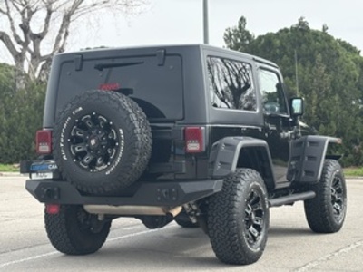 Jeep Wrangler 2.8 CRD Sahara Auto 147 kW (200 CV) Jeep Wrangler 2.8 CRD Sahara Auto 147 kW (200 CV)