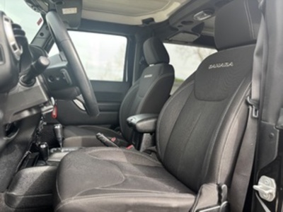 Jeep Wrangler 2.8 CRD Sahara Auto 147 kW (200 CV) Jeep Wrangler 2.8 CRD Sahara Auto 147 kW (200 CV)