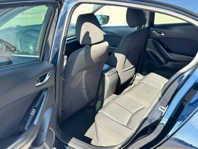 MazdaMazda 3 2.2 SKYACTIV-D Zenith+Navegador 110 kW (150 CV) KM0 en Barcelona - 5