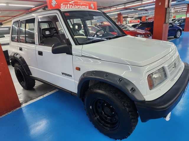 SuzukiVitara 1.6 LWB Luxe PP Ac 71 kW (95 CV) Vehículo usado en Barcelona - 6