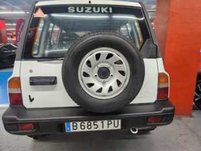 Suzuki Vitara 1.6 LWB Luxe PP Ac 71 kW (95 CV) Suzuki Vitara 1.6 LWB Luxe PP Ac 71 kW (95 CV)
