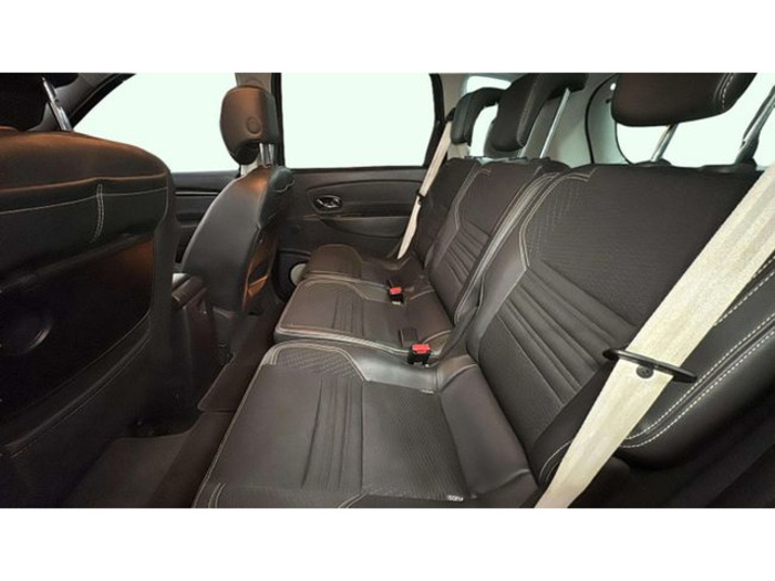 RenaultScenic XMOD Bose Edition Energy eco2 dCi 96 kW (130 CV) Vehículo usado en Barcelona - 11 RenaultScenic XMOD Bose Edition Energy eco2 dCi 96 kW (130 CV) Vehículo usado en Barcelona - 11