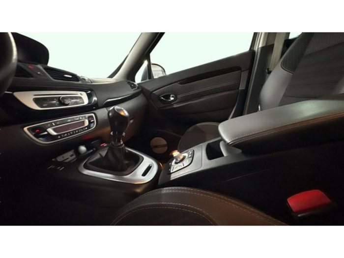 RenaultScenic XMOD Bose Edition Energy eco2 dCi 96 kW (130 CV) Vehículo usado en Barcelona - 17 RenaultScenic XMOD Bose Edition Energy eco2 dCi 96 kW (130 CV) Vehículo usado en Barcelona - 17