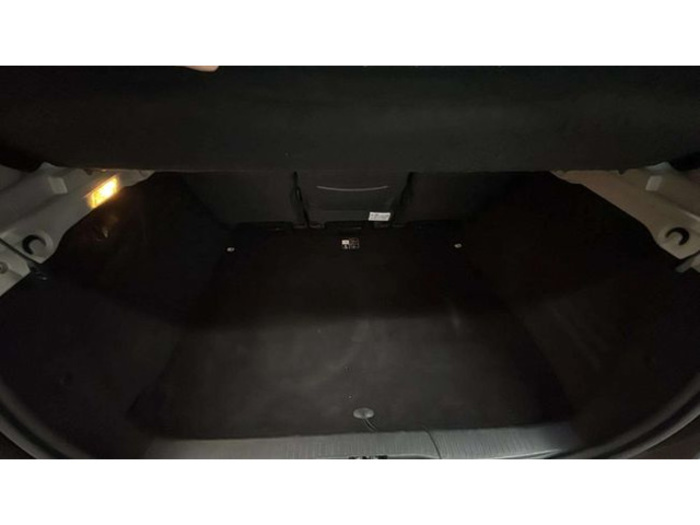 RenaultScenic XMOD Bose Edition Energy eco2 dCi 96 kW (130 CV) Vehículo usado en Barcelona - 18 RenaultScenic XMOD Bose Edition Energy eco2 dCi 96 kW (130 CV) Vehículo usado en Barcelona - 18