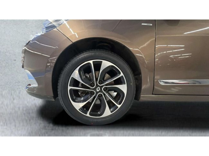 RenaultScenic XMOD Bose Edition Energy eco2 dCi 96 kW (130 CV) Vehículo usado en Barcelona - 21 RenaultScenic XMOD Bose Edition Energy eco2 dCi 96 kW (130 CV) Vehículo usado en Barcelona - 21
