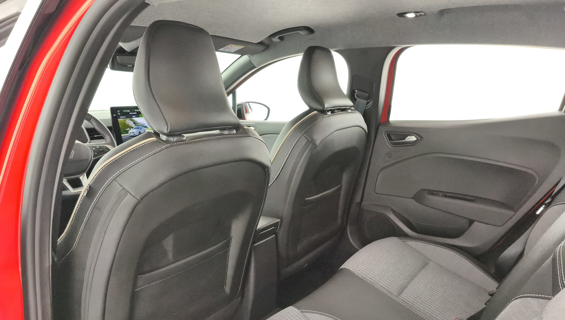 Renault Clio Techno Eco-G 74 kW (100 CV) - 14