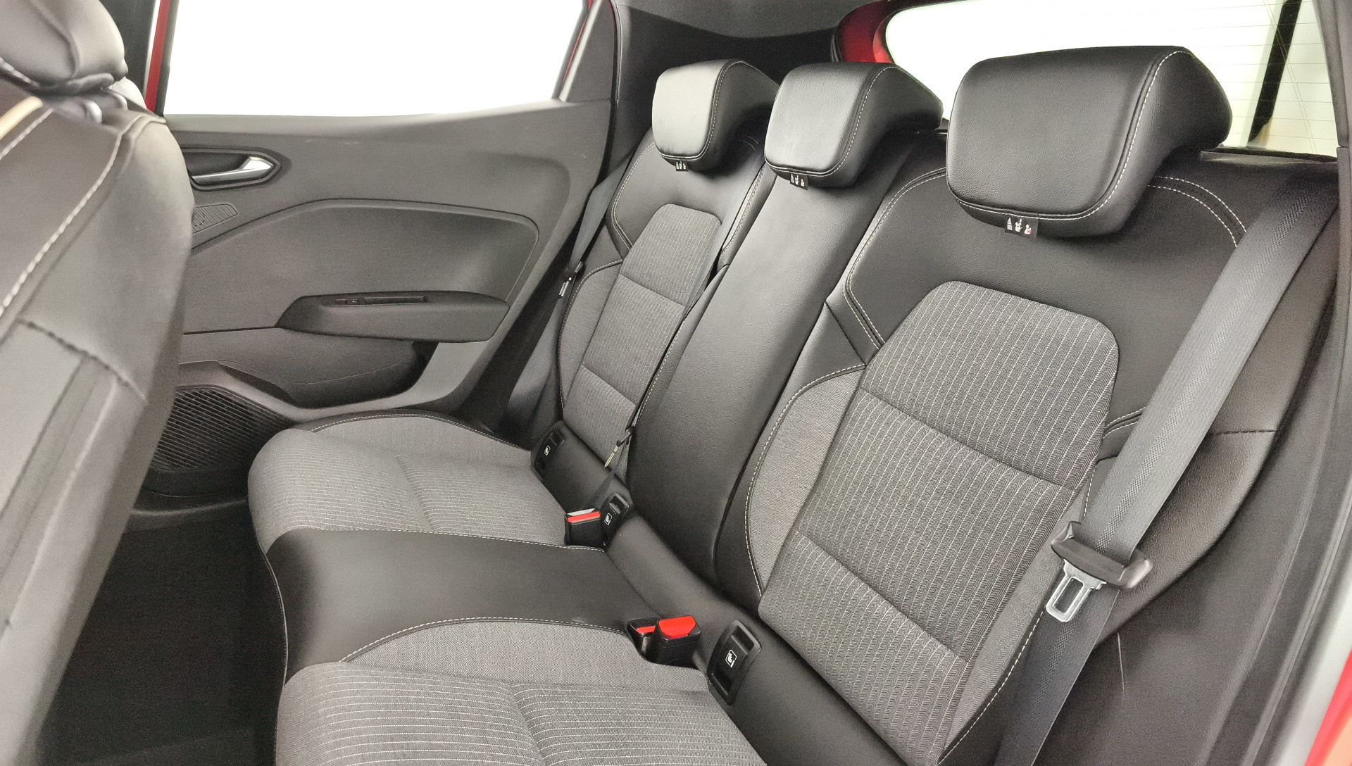 Renault Clio Techno Eco-G 74 kW (100 CV) - 12