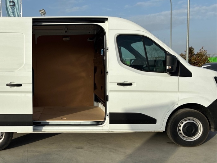Renault Master Furgon L2H2 3500 Blue dCi 96 kW (130 CV) - 15 Renault Master Furgon L2H2 3500 Blue dCi 96 kW (130 CV) - 15