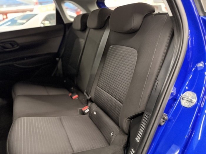 Hyundaii20 1.0 TGDI 48V Tecno DCT 74 kW (100 CV) Vehículo usado en Barcelona - 7 Hyundaii20 1.0 TGDI 48V Tecno DCT 74 kW (100 CV) Vehículo usado en Barcelona - 7