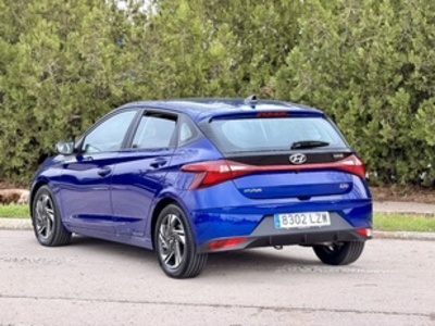Hyundai i20 1.0 TGDI 48V Tecno DCT 74 kW (100 CV) Hyundai i20 1.0 TGDI 48V Tecno DCT 74 kW (100 CV)