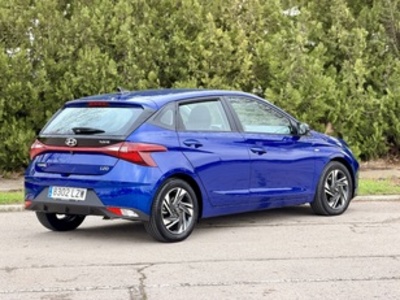 Hyundai i20 1.0 TGDI 48V Tecno DCT 74 kW (100 CV) Hyundai i20 1.0 TGDI 48V Tecno DCT 74 kW (100 CV)