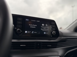 Hyundai i20 1.0 TGDI 48V Tecno DCT 74 kW (100 CV)