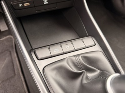 Hyundai i20 1.0 TGDI 48V Tecno DCT 74 kW (100 CV) Hyundai i20 1.0 TGDI 48V Tecno DCT 74 kW (100 CV)