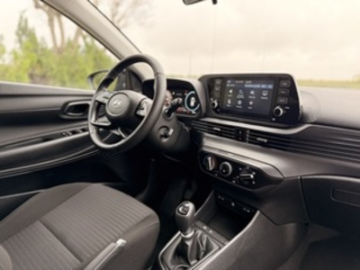 Hyundai i20 1.0 TGDI 48V Tecno DCT 74 kW (100 CV) Hyundai i20 1.0 TGDI 48V Tecno DCT 74 kW (100 CV)