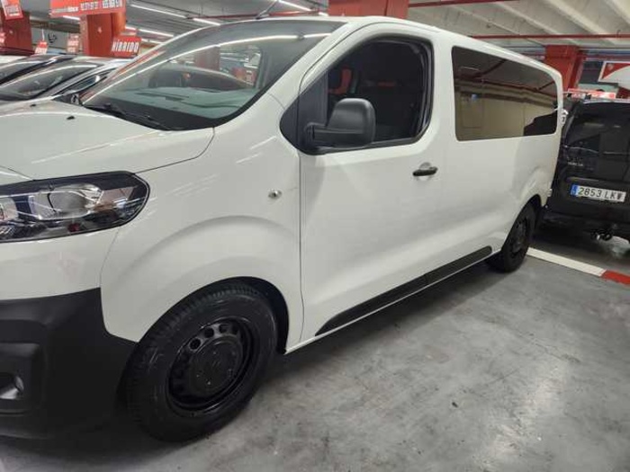 CitroenJumpy Combi BlueHDI 150 Talla XL Confort 110 kW (150 CV) Vehículo usado en Barcelona - 3 CitroenJumpy Combi BlueHDI 150 Talla XL Confort 110 kW (150 CV) Vehículo usado en Barcelona - 3