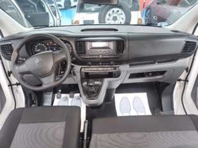 Citroen Jumpy Combi BlueHDI 150 Talla XL Confort 110 kW (150 CV) Citroen Jumpy Combi BlueHDI 150 Talla XL Confort 110 kW (150 CV)